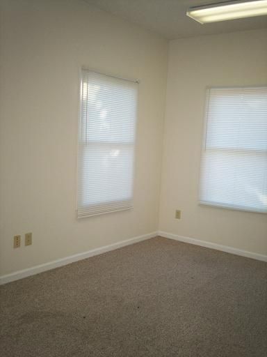 106 St James Ct, Frankfort, KY 40601